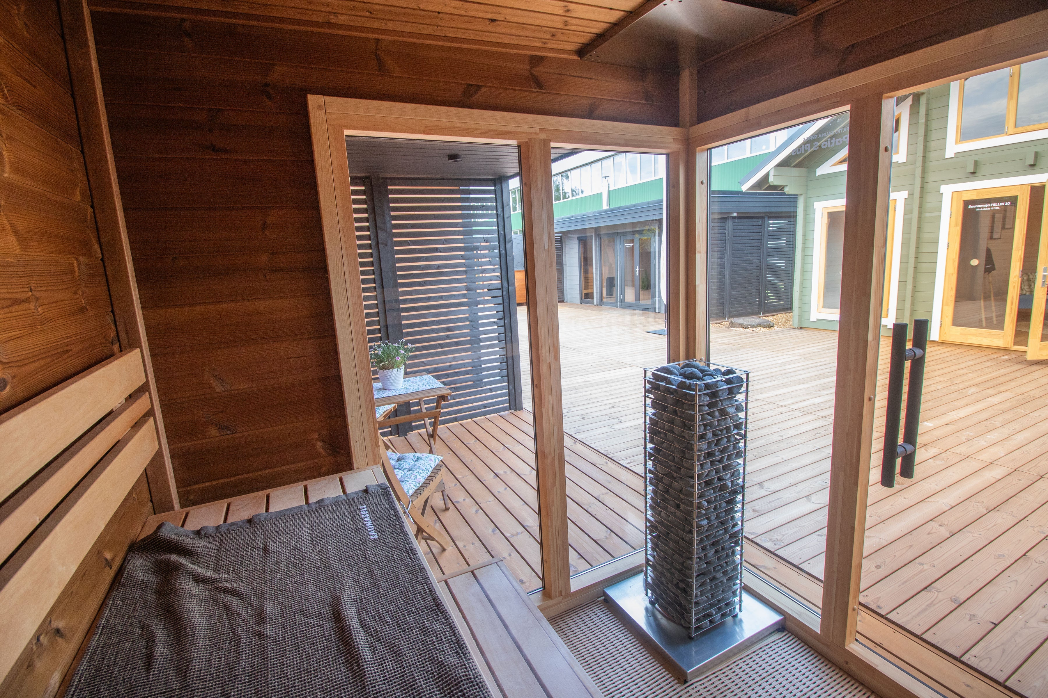 Leil Patio S Plus Outdoor Sauna Kit